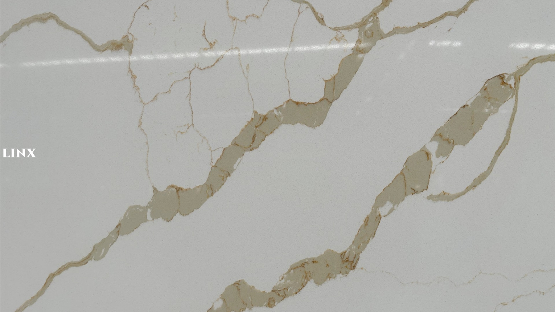LX1003 CALACATTA GOLD QUARTZ STONE CLOSE UP LINX SURFACES