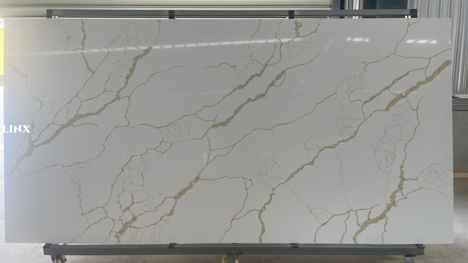 LX1003 CALACATTA GOLD QUARTZ STONE LINX SURFACES