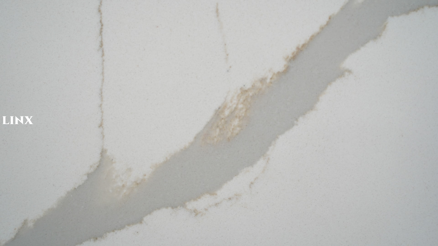 LX1003 CALACATTA WHITE QUARTZ STONE INDOOR PIC 5 LINX SURFACES