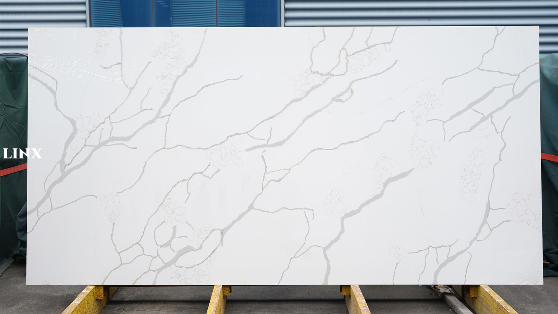 LX1003 CALACATTA WHITE QUARTZ STONE LINX SURFACES