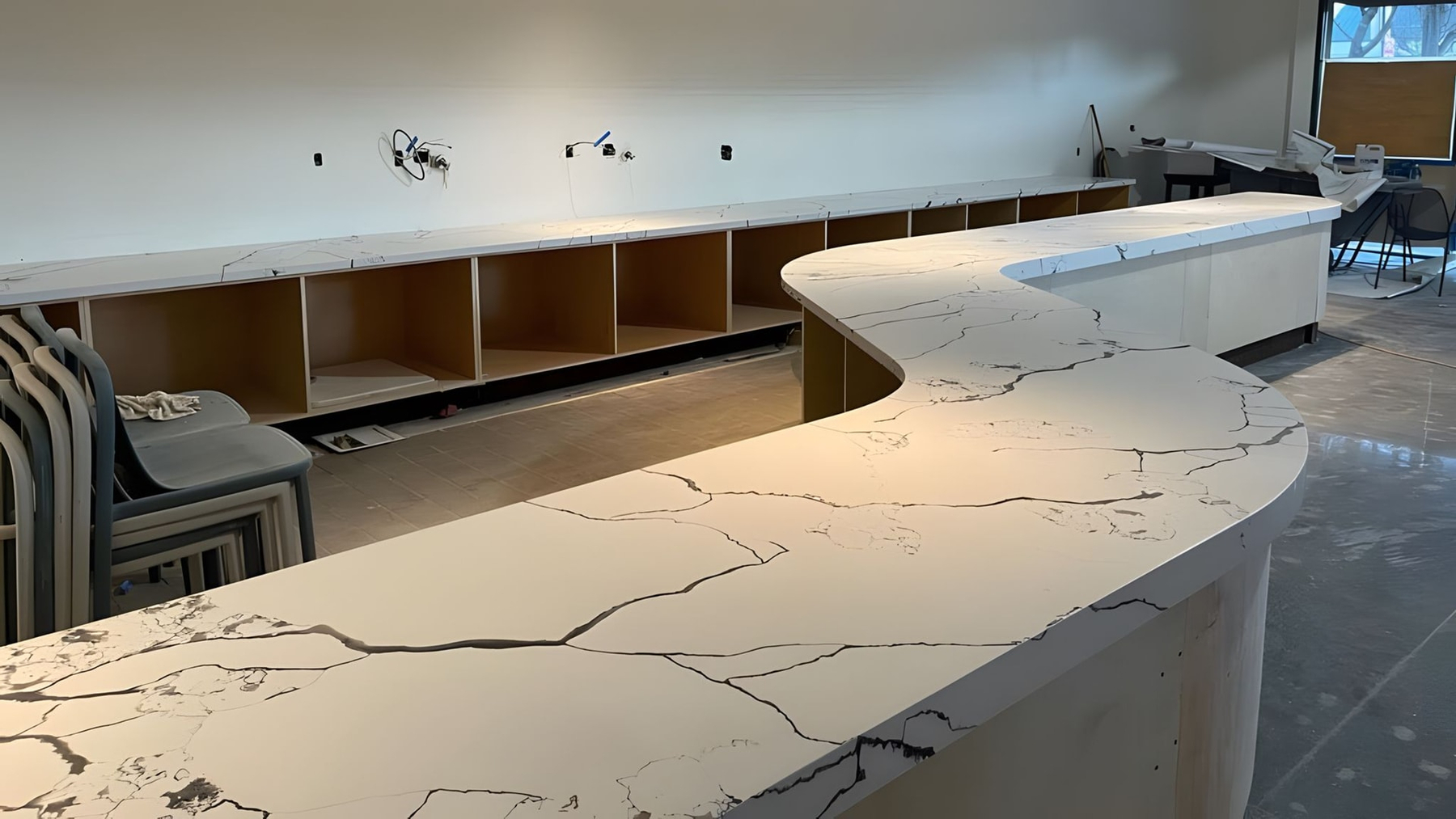 LX1009 CALACATTA QUARTZ STONE COUNTERTOP 2 LINX SURFACES