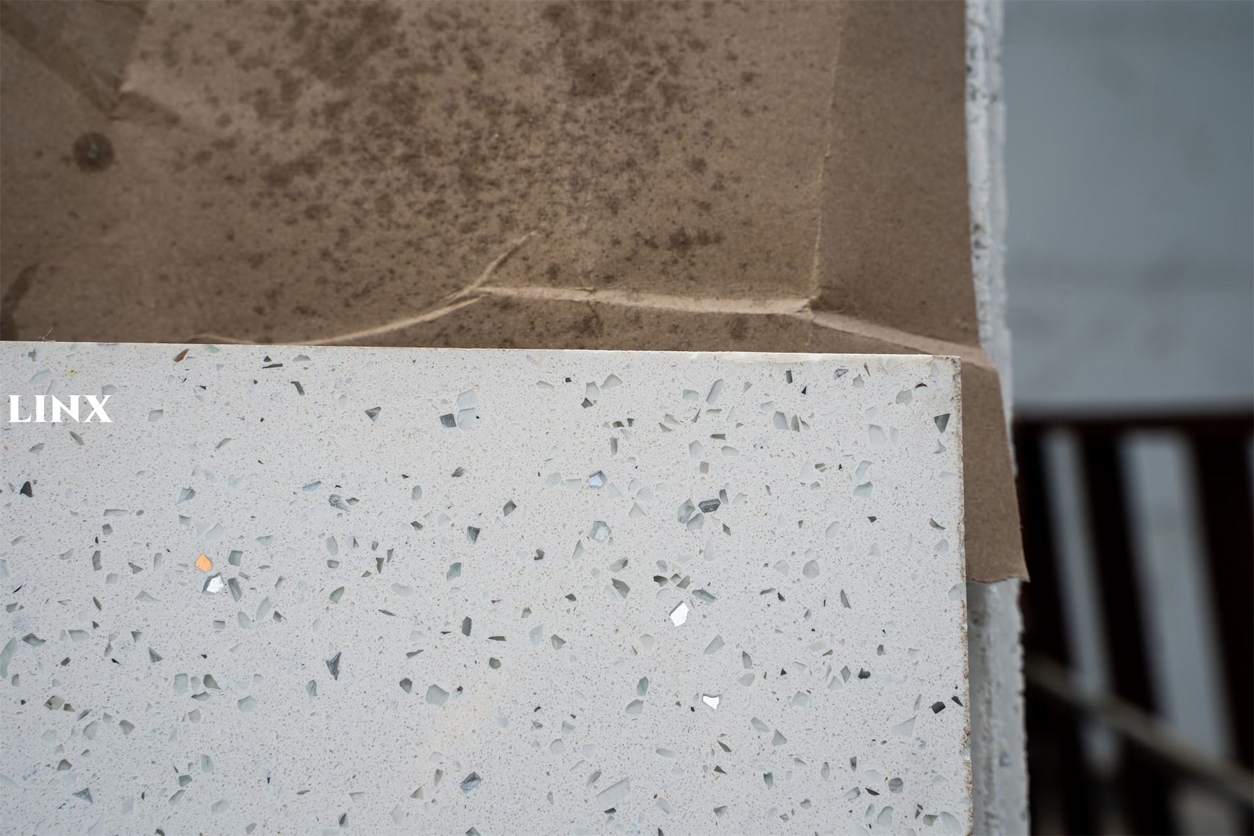 LX1200 SPARKLE WHITE QUARTZ STONE CLOSE UP 4 LINX SURFACES