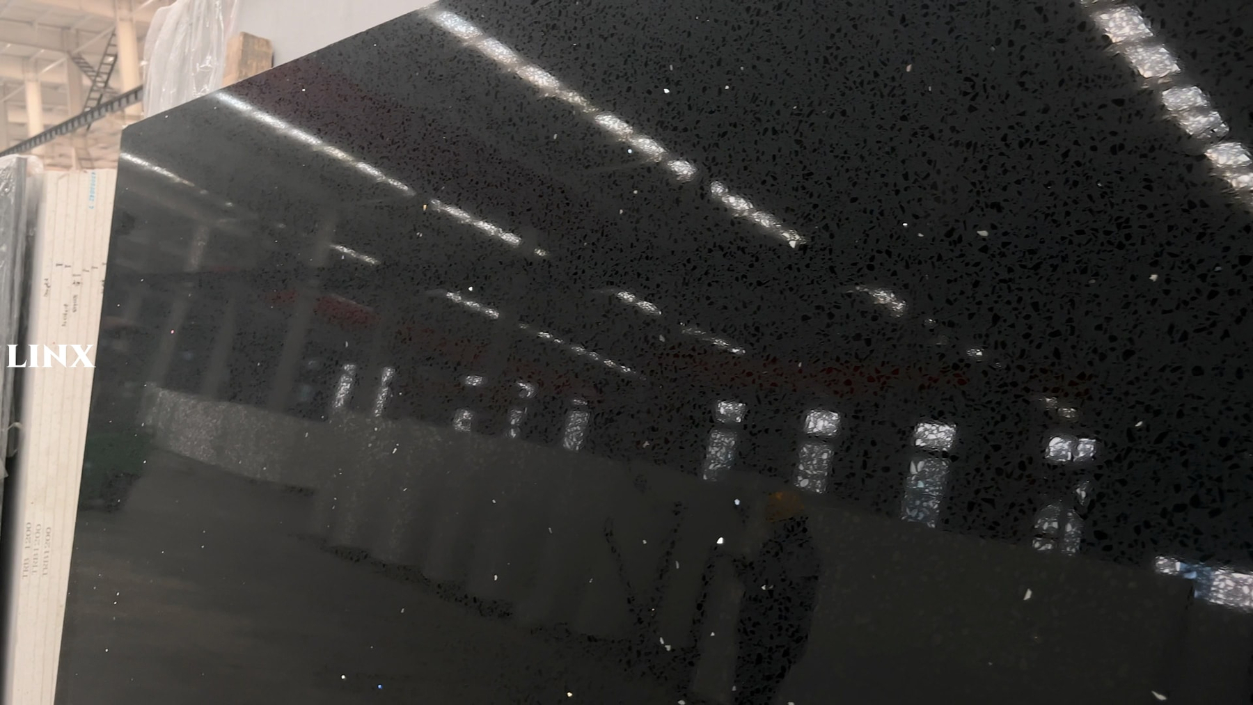 LX1201 SPARKLE BLACK QUARTZ STONE CLOSE UP 2 LINX SURFACES