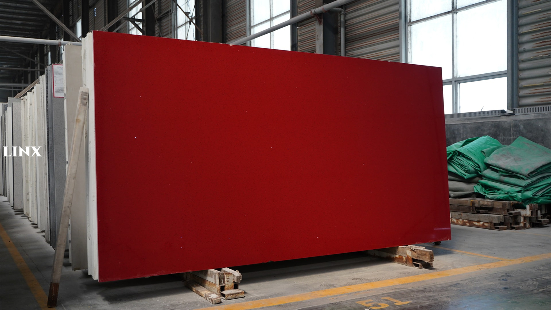 LX1211 SPARKLE RED QUARTZ STONE 1 LINX SURFACES