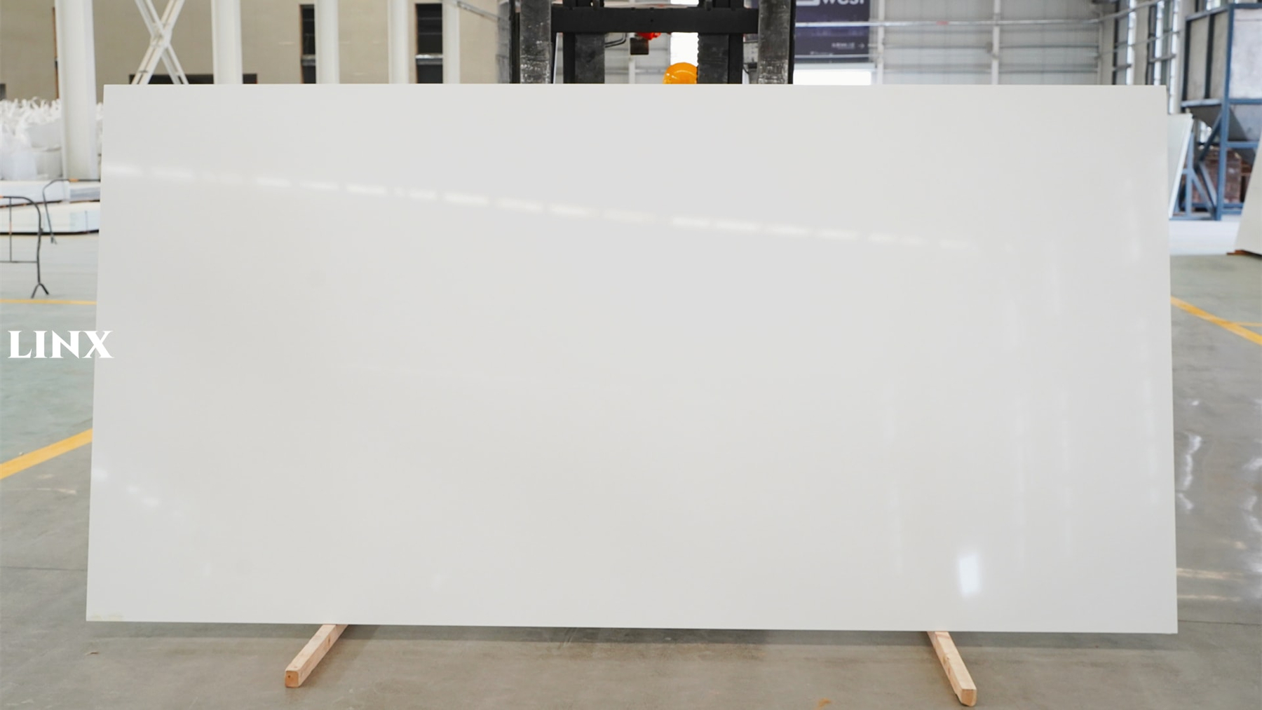 LX1600 SUPER WHITE QUARTZ STONE LINX SURFACES