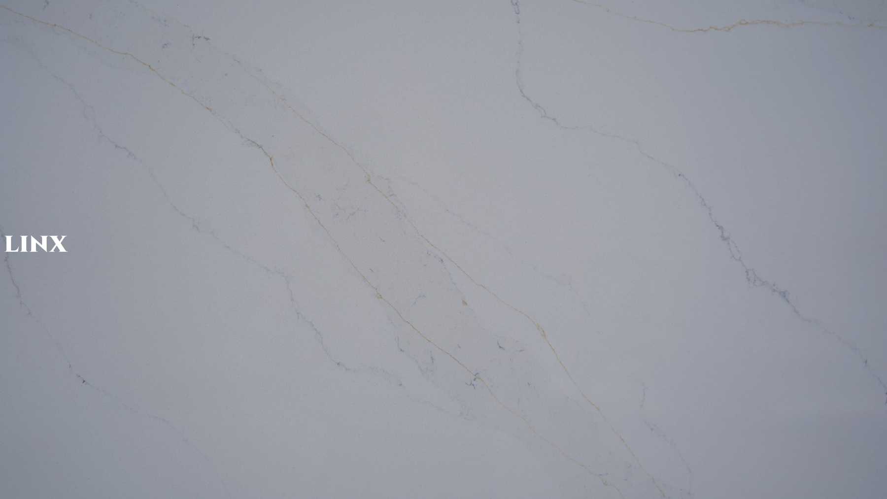 LX4098 CALACATTA WHITE QUARTZ STONE CLOSE UP 2 LINX SURFACES