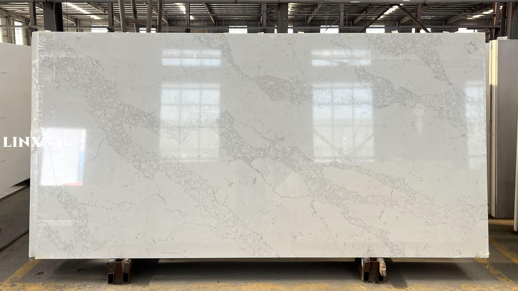 LX5033 CALACATTA WHITE QUARTZ STONE LINX SURFACES