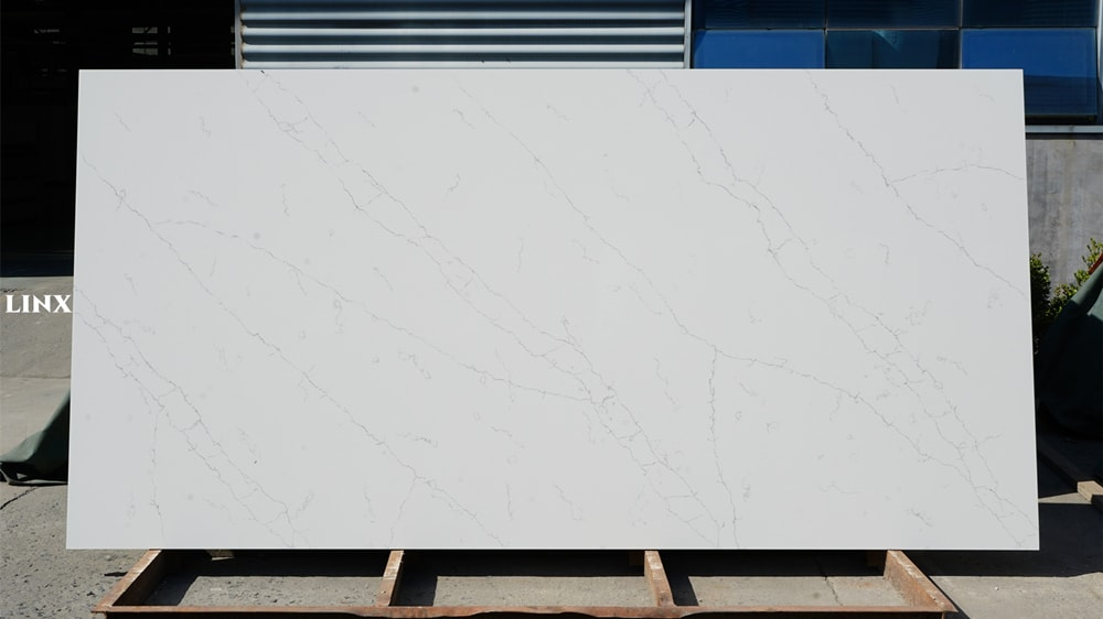 LX6041 CALACATTA WHITE QUARTZ STONE FEATURE LINX SURFACES