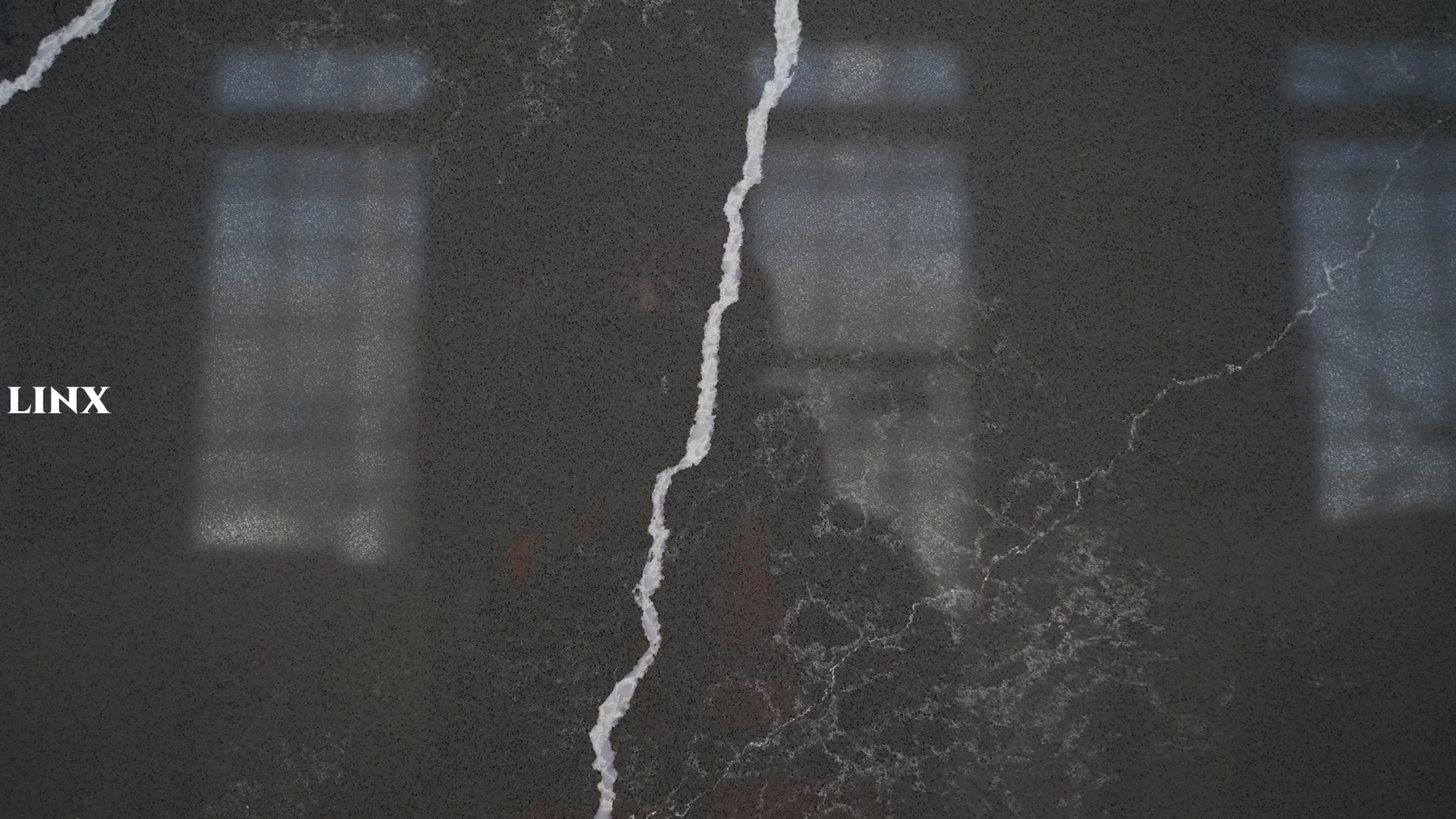 LX6059 CALACATTA GREY QUARTZ STONE CLOSE UP 4 LINX SURFACES