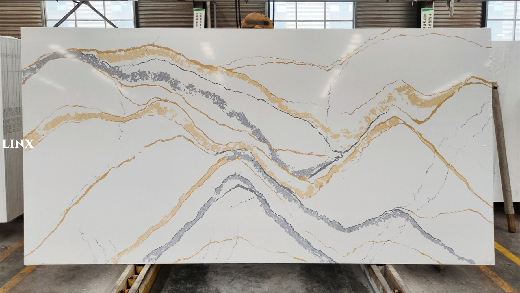 LX6060 CALACATTA GOLD QUARTZ STONE LINX SURFACES