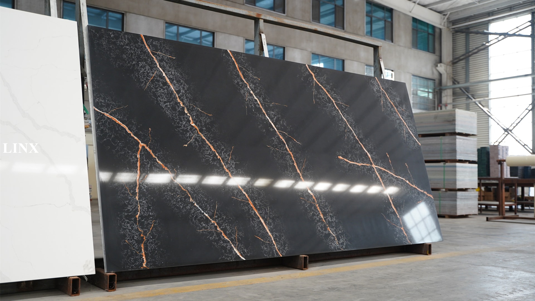 LX6829 Calacatta White Quartz Stone 1 Linx Surfaces