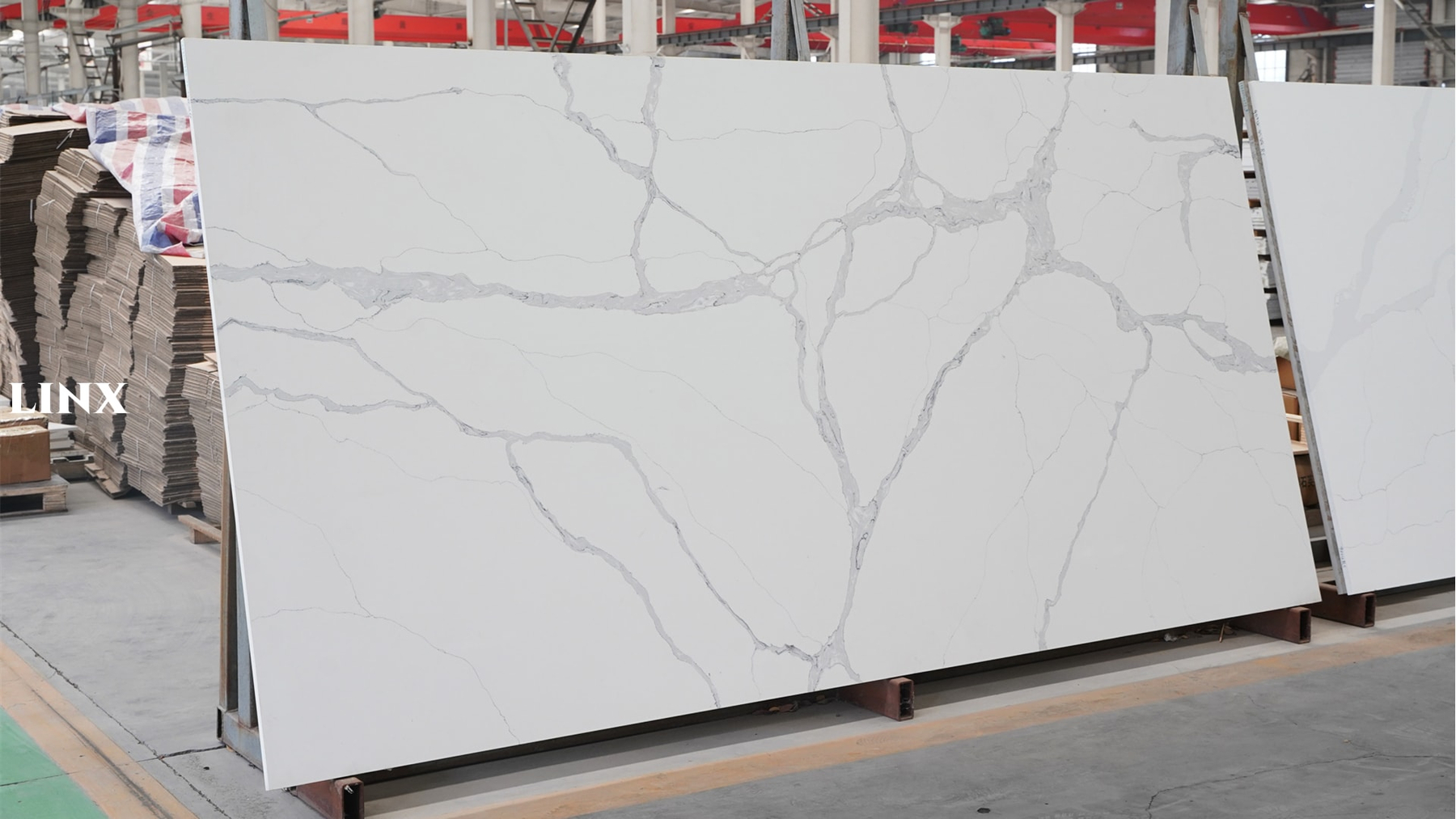 LX6841 CALACATTA WHITE QUARTZ STONE 1 LINX SURFACES