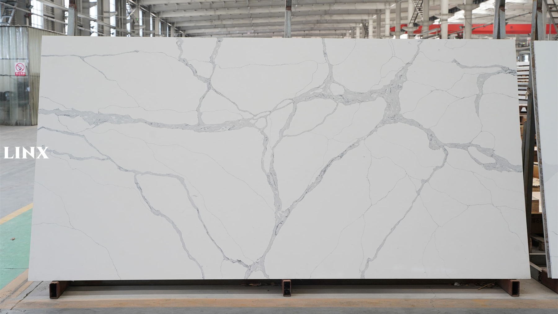 LX6841 CALACATTA WHITE QUARTZ STONE LINX SURFACES