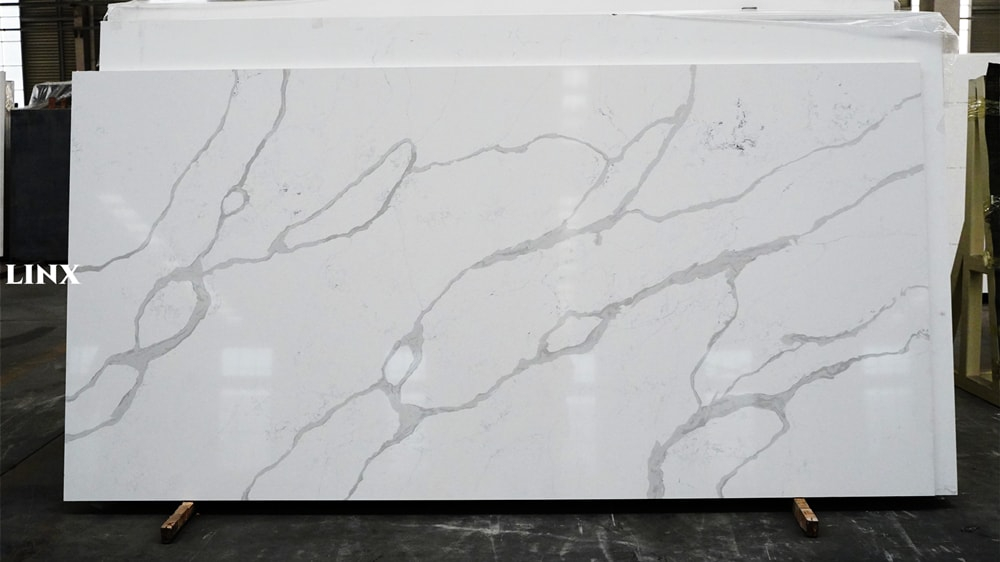 LX6867 CALACATTA WHITE QUARTZ STONE FEATURE LINX SURFACES