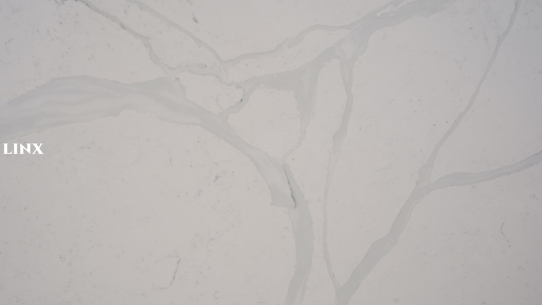 LX6870 CALACATTA WHITE QUARTZ STONE CLOSE UP 1 LINX SURFACES