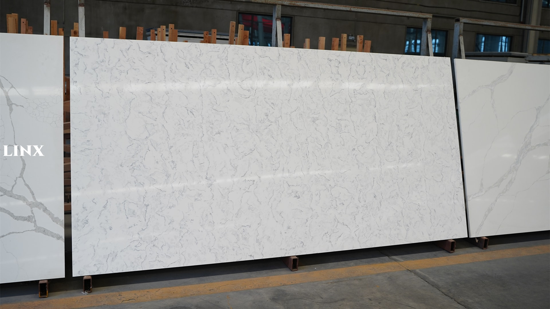 LX7002 CARRARA WHITE QUARTZ STONE 1 LINX SURFACES