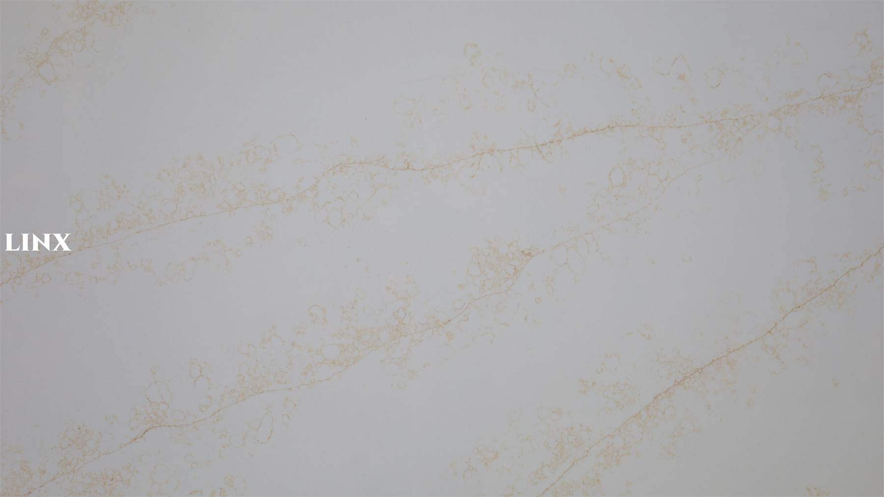 LX7136 CALACATTA GOLD QUARTZ STONE CLOSE UP 1 LINX SURFACES