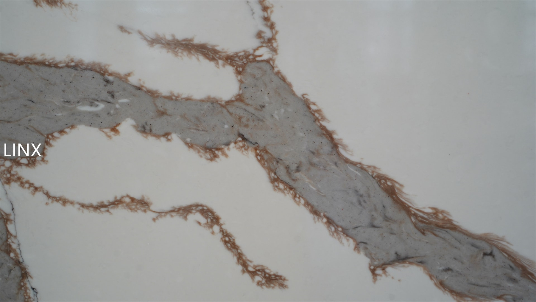 LX8003 STRONG ROAD QUARTZ STONE CLOSE UP 3 LINX SURFACES