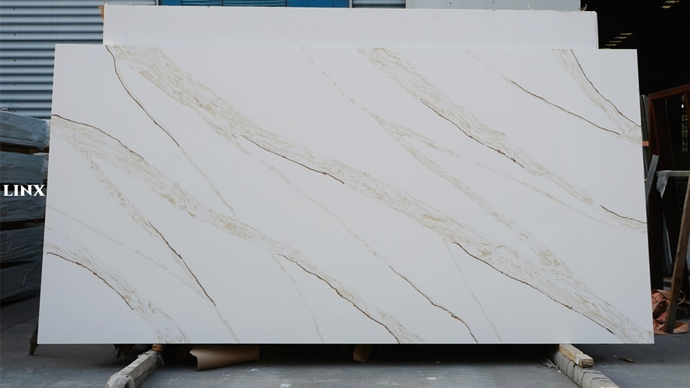 LX8185 CALACATTA WHITE QUARTZ STONE FEATURE LINX SURFACES