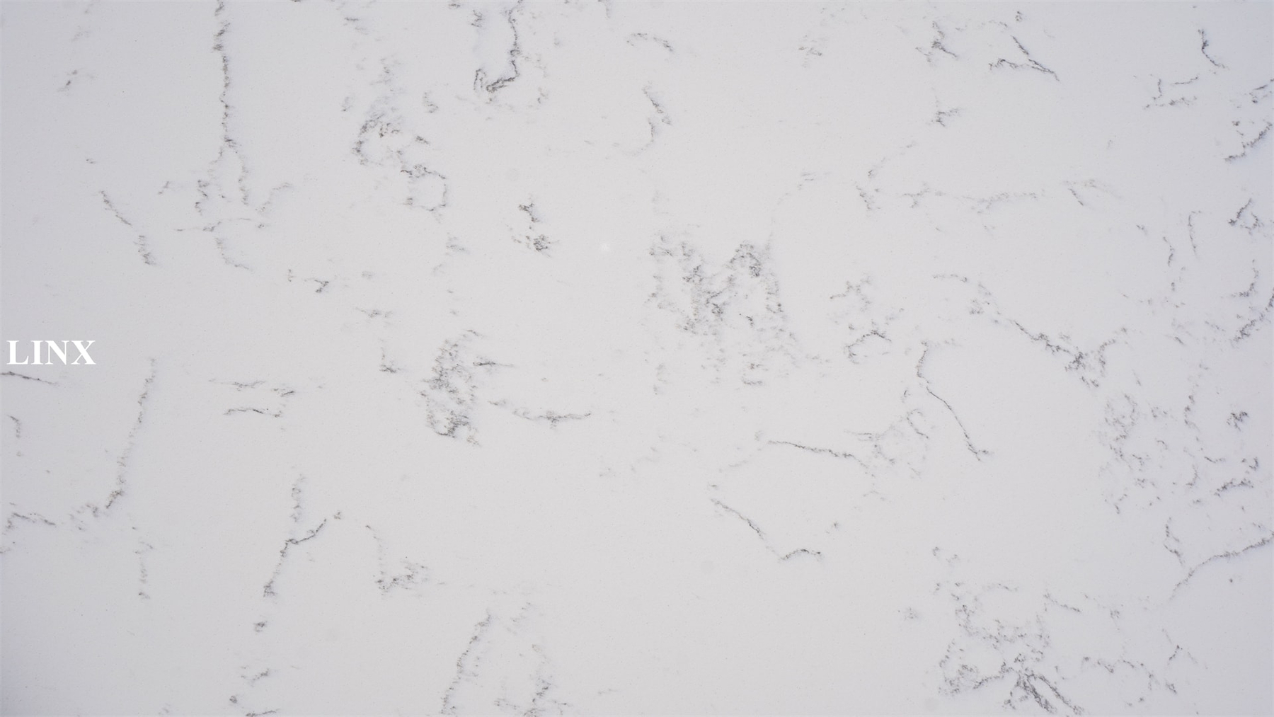 LX8301 CARRARA QUARTZ STONE CLOSE UP 2 LINX SURFACES