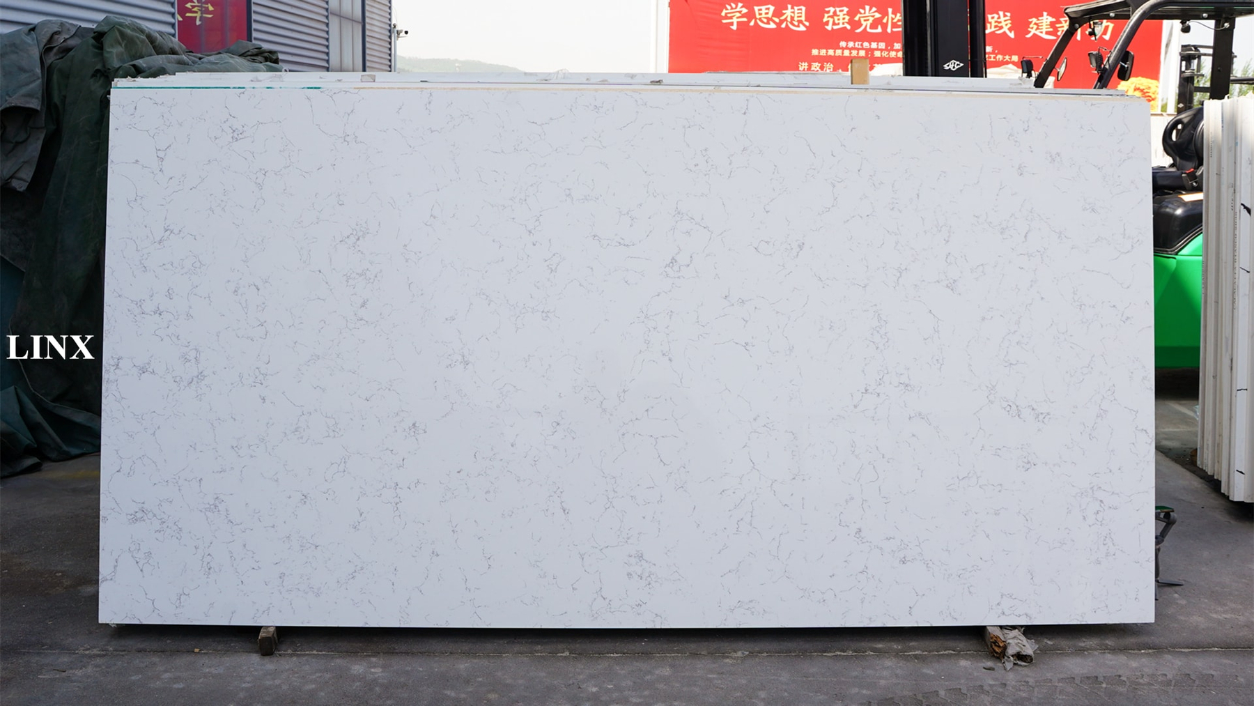 LX8301 CARRARA QUARTZ STONE LINX SURFACES