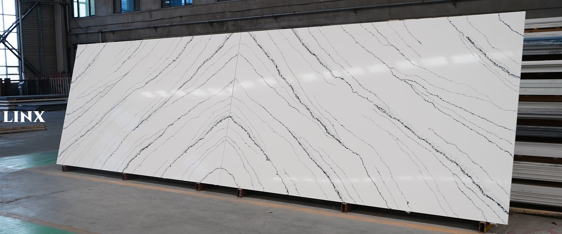 LX9007 WHITE SILK LUXURY QUARTZ STONE BOOKMATH 3 LINX SURFACES