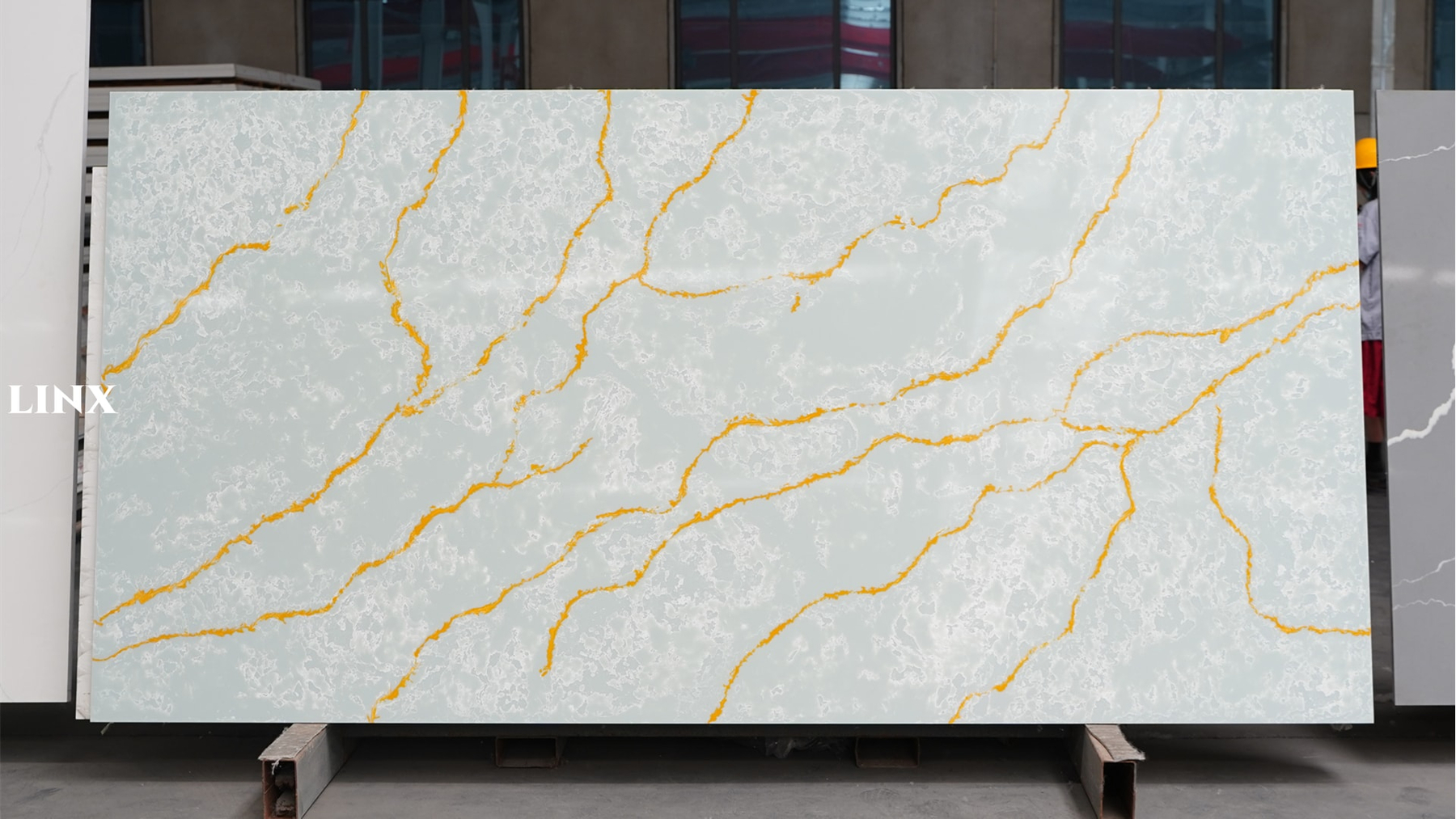 LX9012 ENAMEL GOLD QUARTZ STONE LINX SURFACES