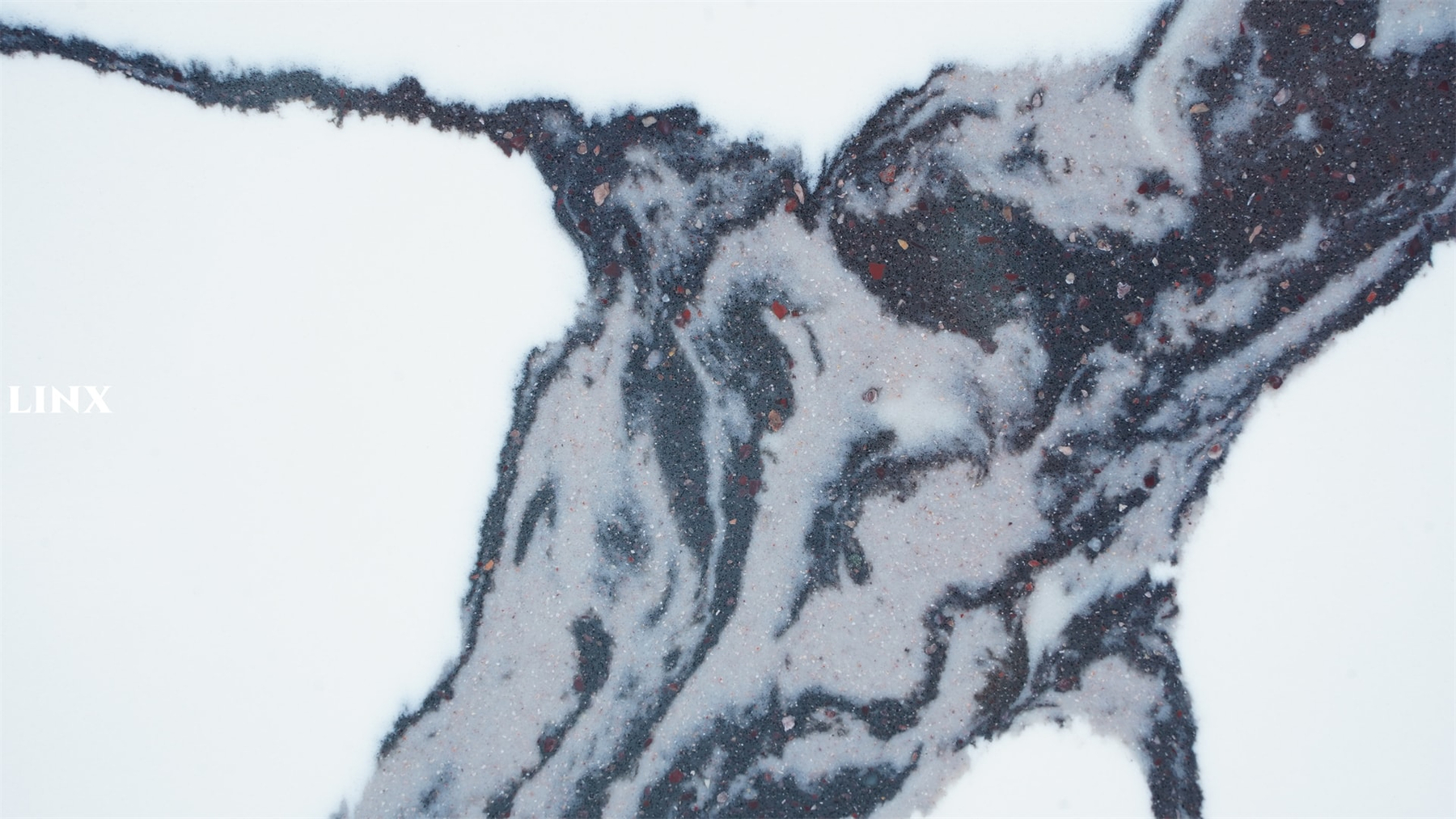 LX9019 CALACATTA QUARTZ STONE CLOSE UP 6 LINX SURFACES