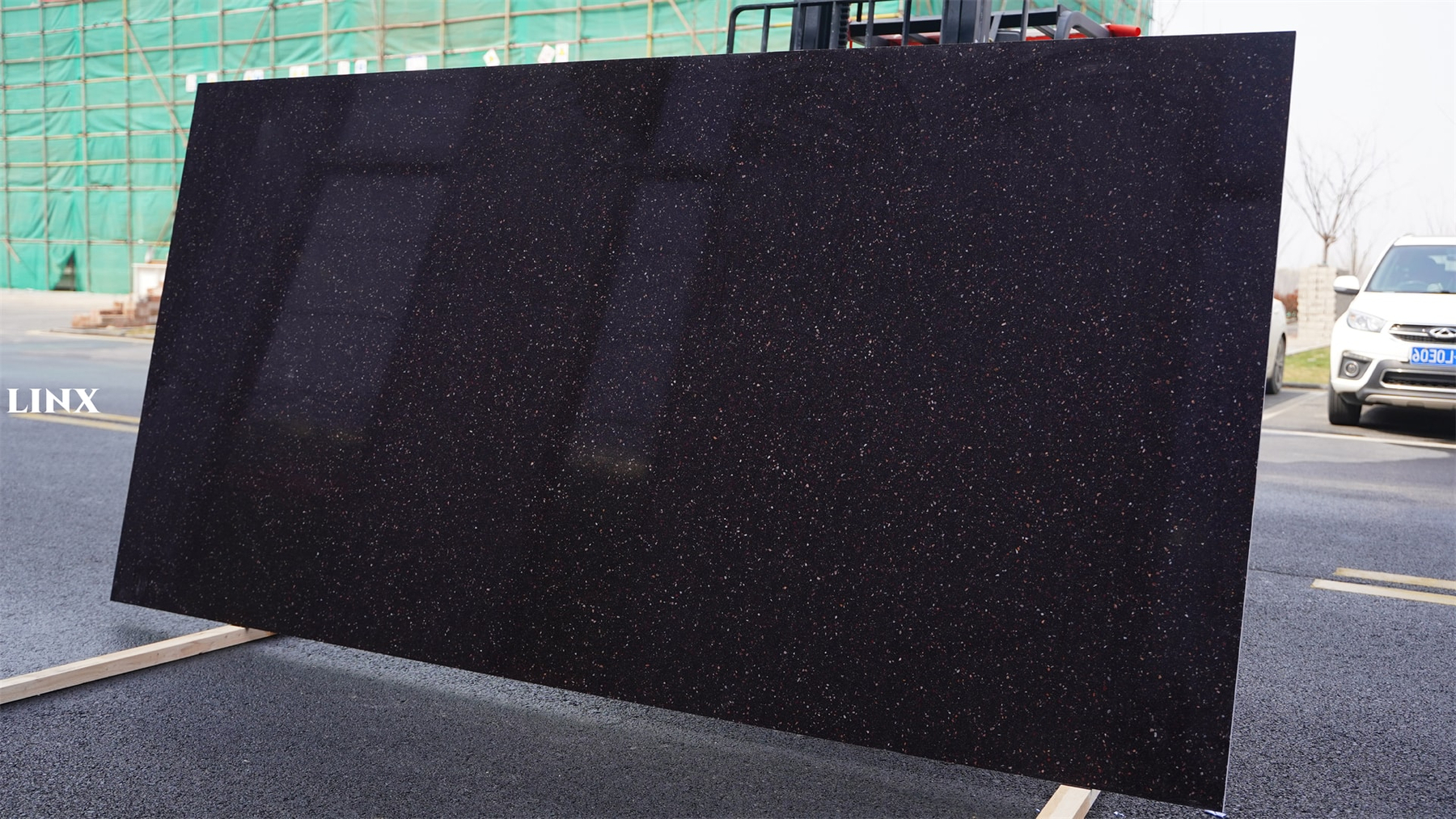 LXM010 DARK NIGHT JADE STONE FOR COUNTERTOPS 2 LINX SURFACES