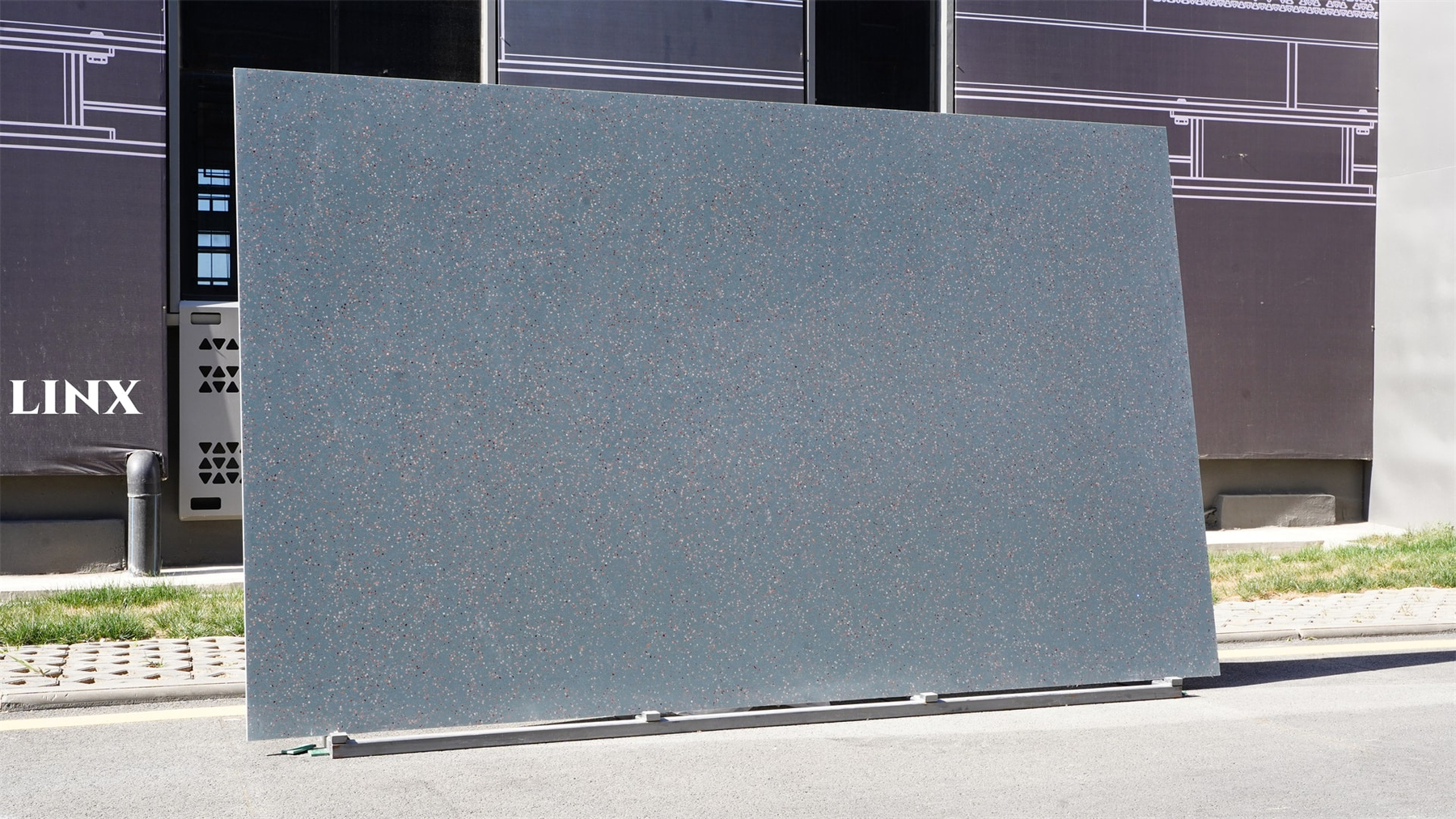 LXM070 BLUE BYTES STONE FOR COUNTERTOPS 1 LINX SURFACES