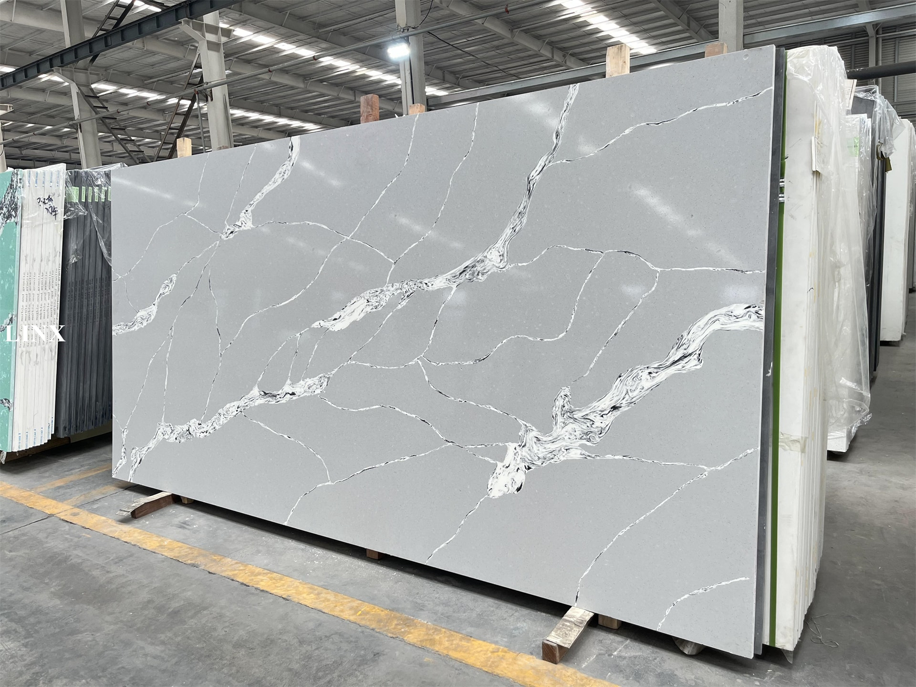 LXM6781 Bright Grey Jade Stone 2 Linx Surfaces