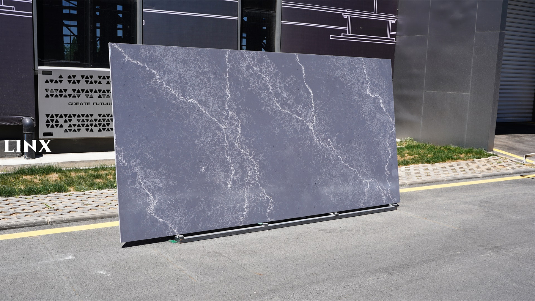 LXM9015 WONDER WHITE JADE STONE FOR COUNTERTOPS 2 LINX SURFACES