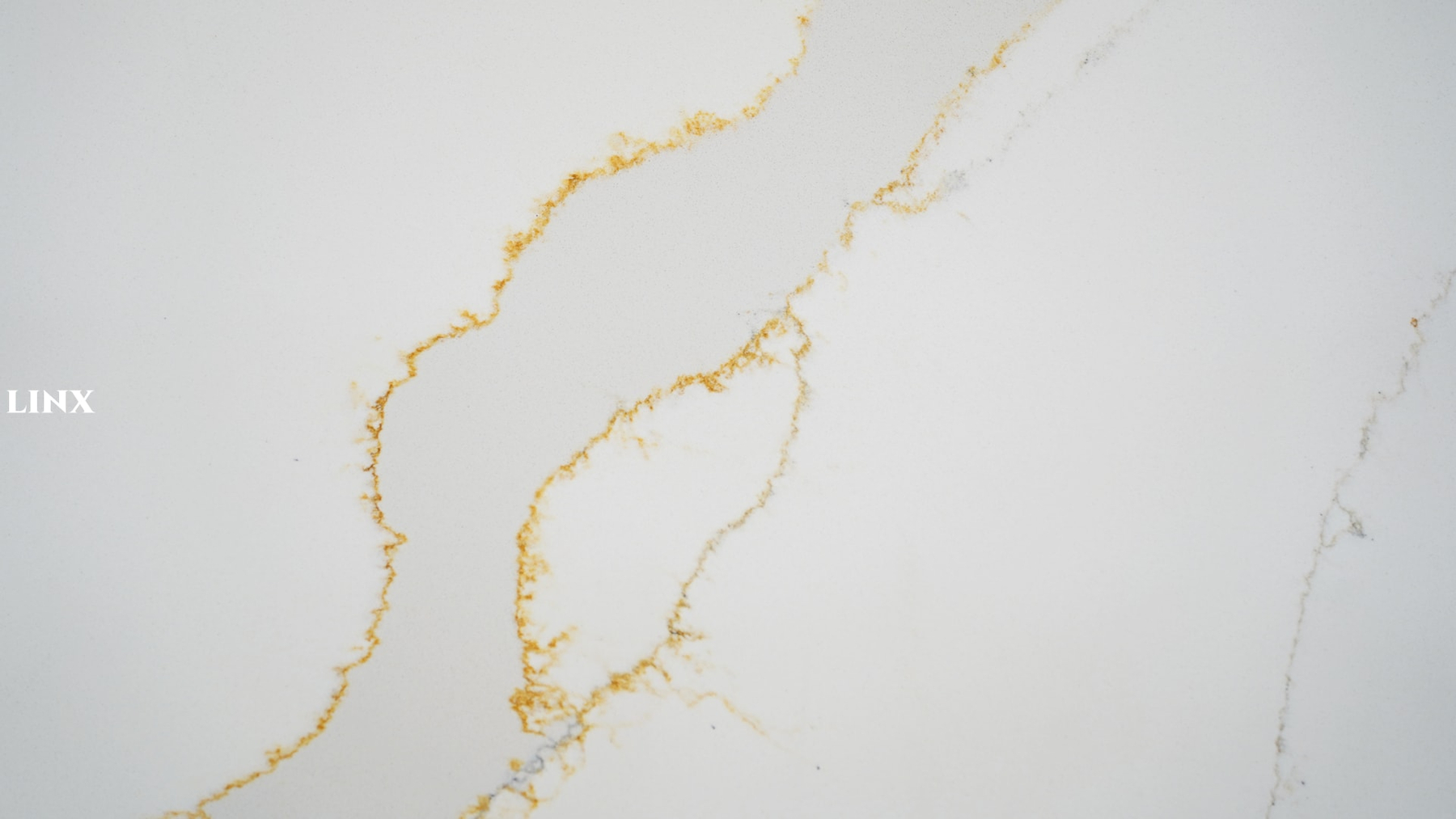 LX0013 CALACATTA GOLD QUARTZ STONE DETAIL 3 LINX SURFACES