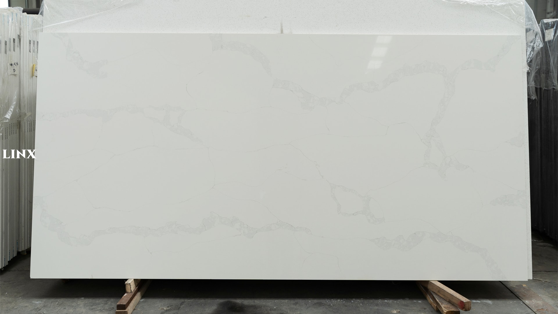 LX1007 CALACATTA WHITE QUARTZ STONE LINX SURFACES