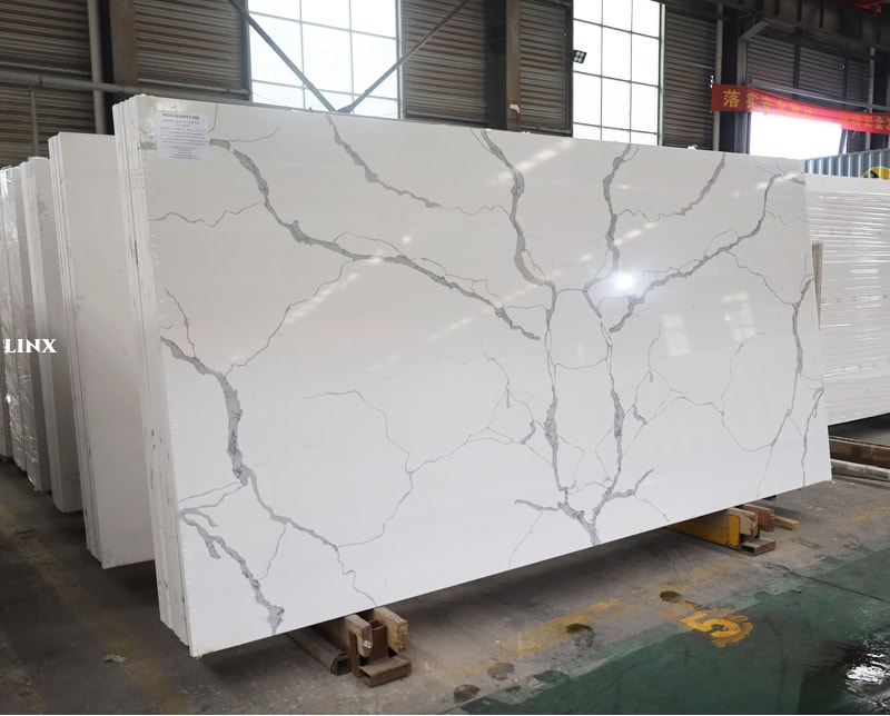 LX1012 CALACATTA WHITE QUARTZ STONE 1 LINX SURFACES
