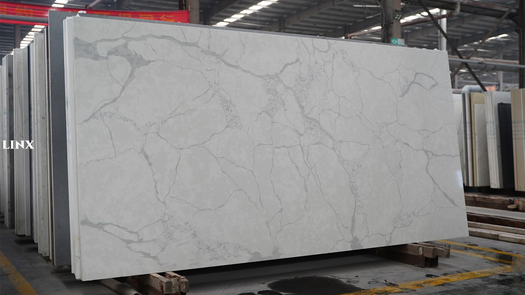 LX1016 UNIQUE PATTERN QUARTZ STONE 1 LINX SURFACES