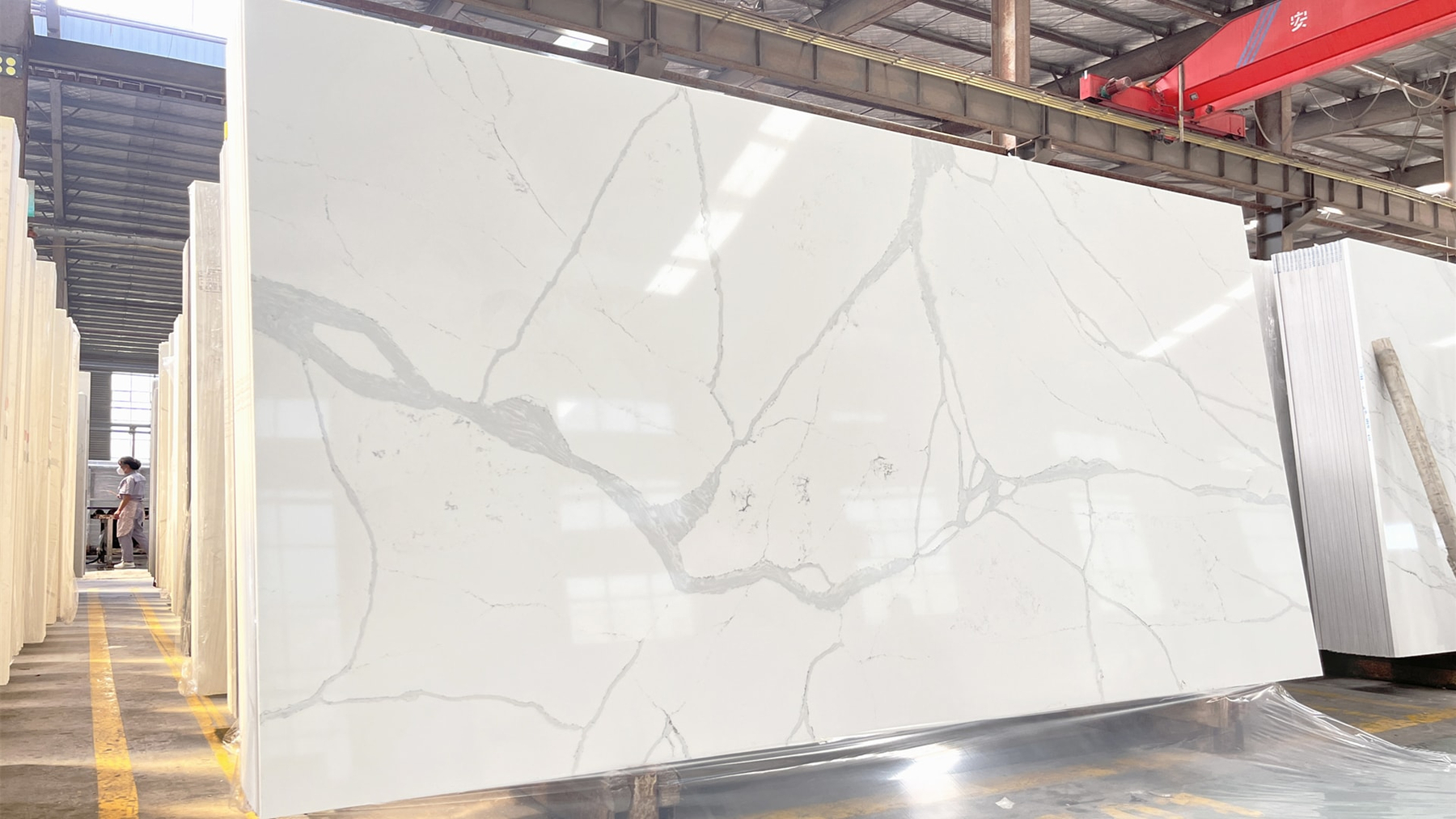 LX1027 CALACATTA WHITE QUARTZ STONE 10 LINX SURFACES