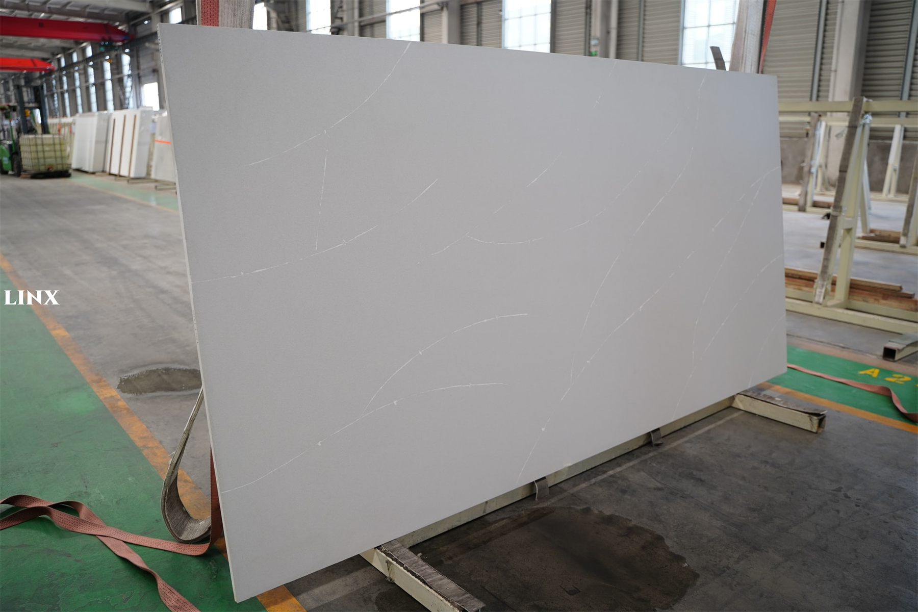 LX1108 CALACATTA GREY QUARTZ STONE 1 LINX SURFACES