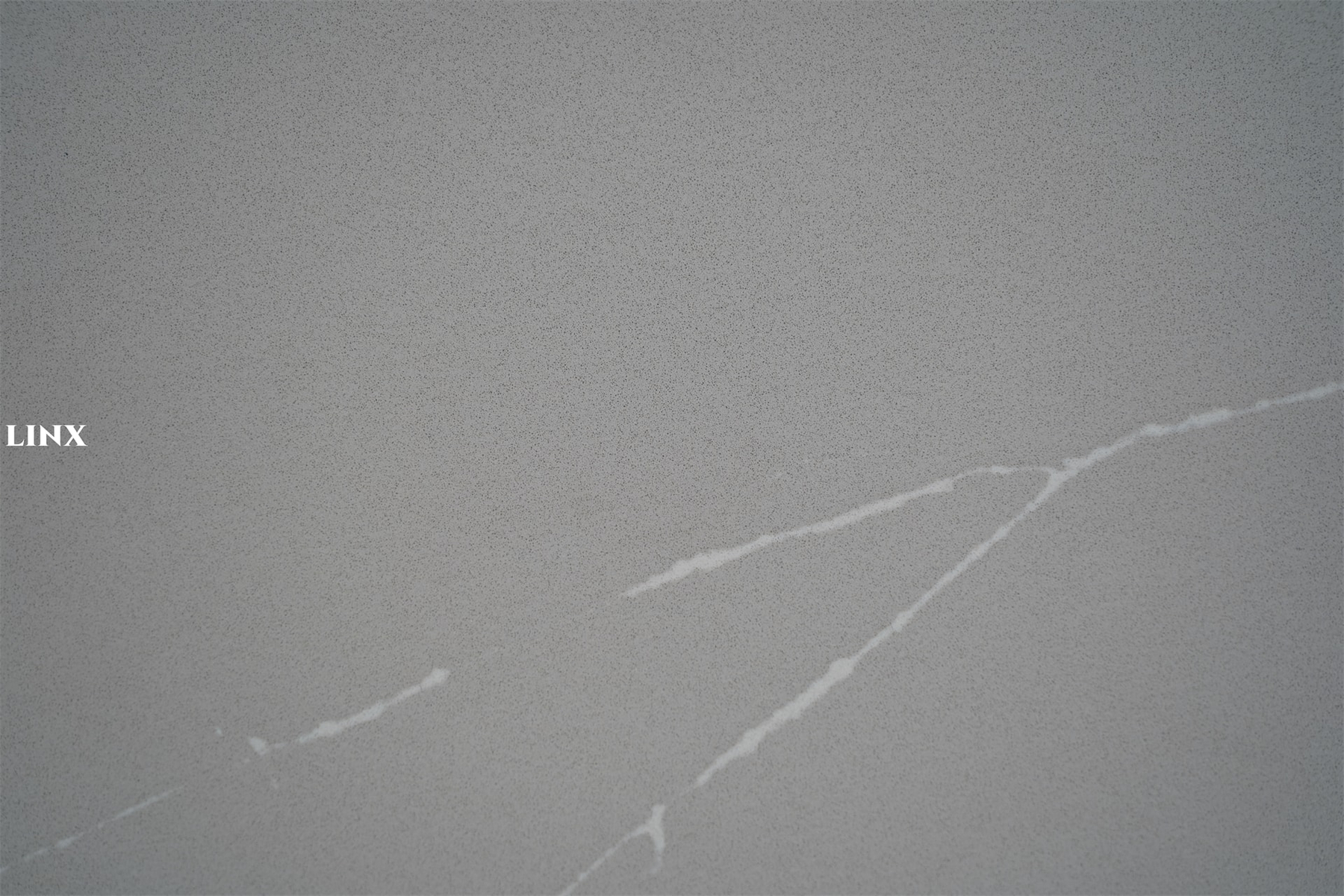LX1108 CALACATTA GREY QUARTZ STONE DETAIL 2 LINX SURFACES