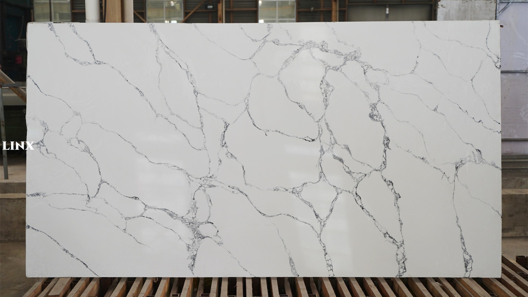 LX1120 CALACATTA WHITE QUARTZ STONE LINX SURFACES