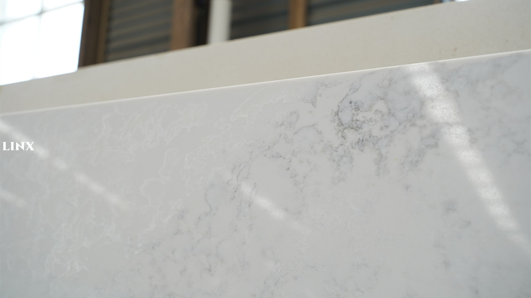 LX1202 CALACATTA MARBEL QUARTZ STONE DETAIL 4 LINX SURFACES