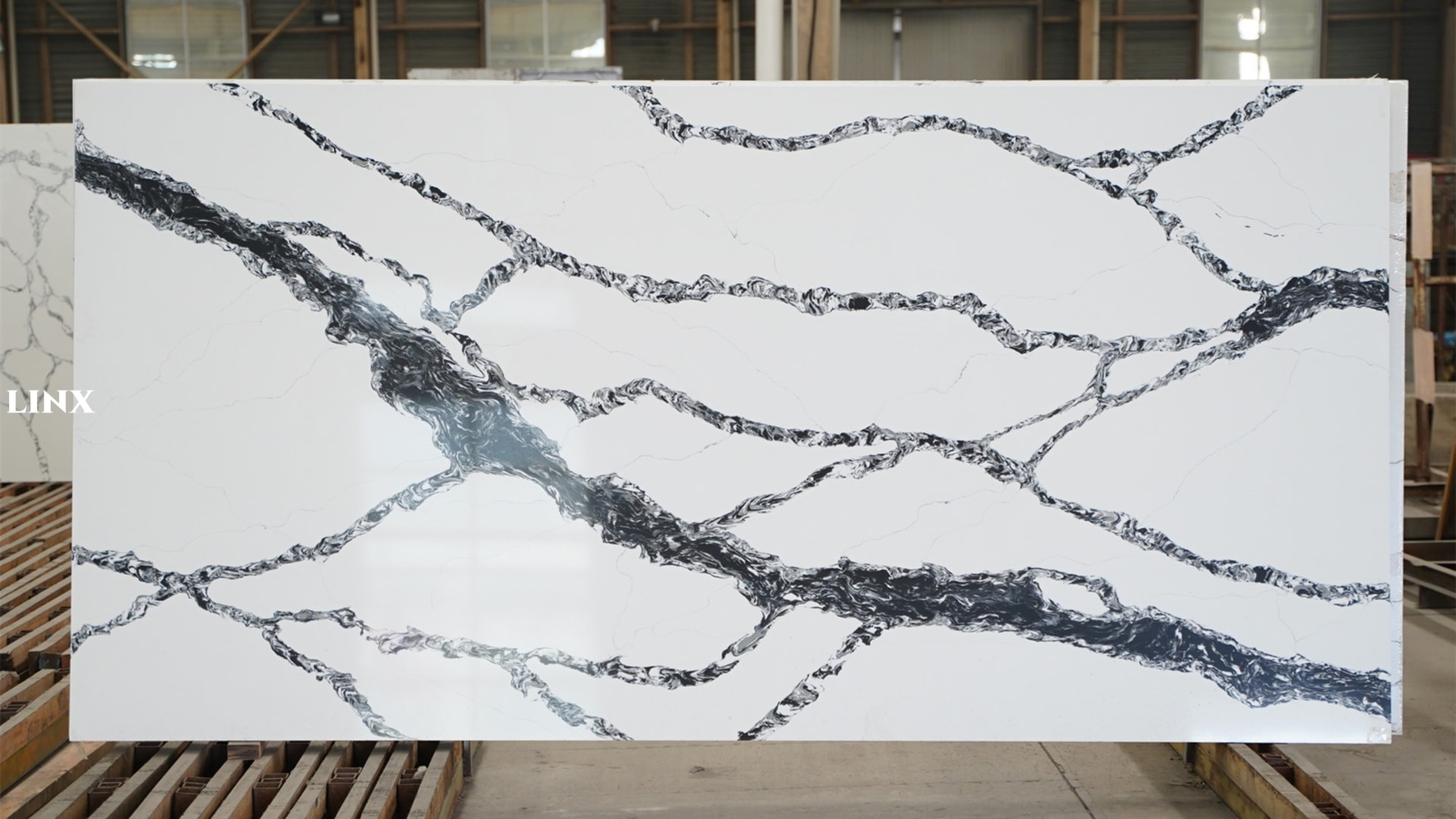 LX1223 CALACATTA BLACK VEIN QUARTZ STONE LINX SURFACES