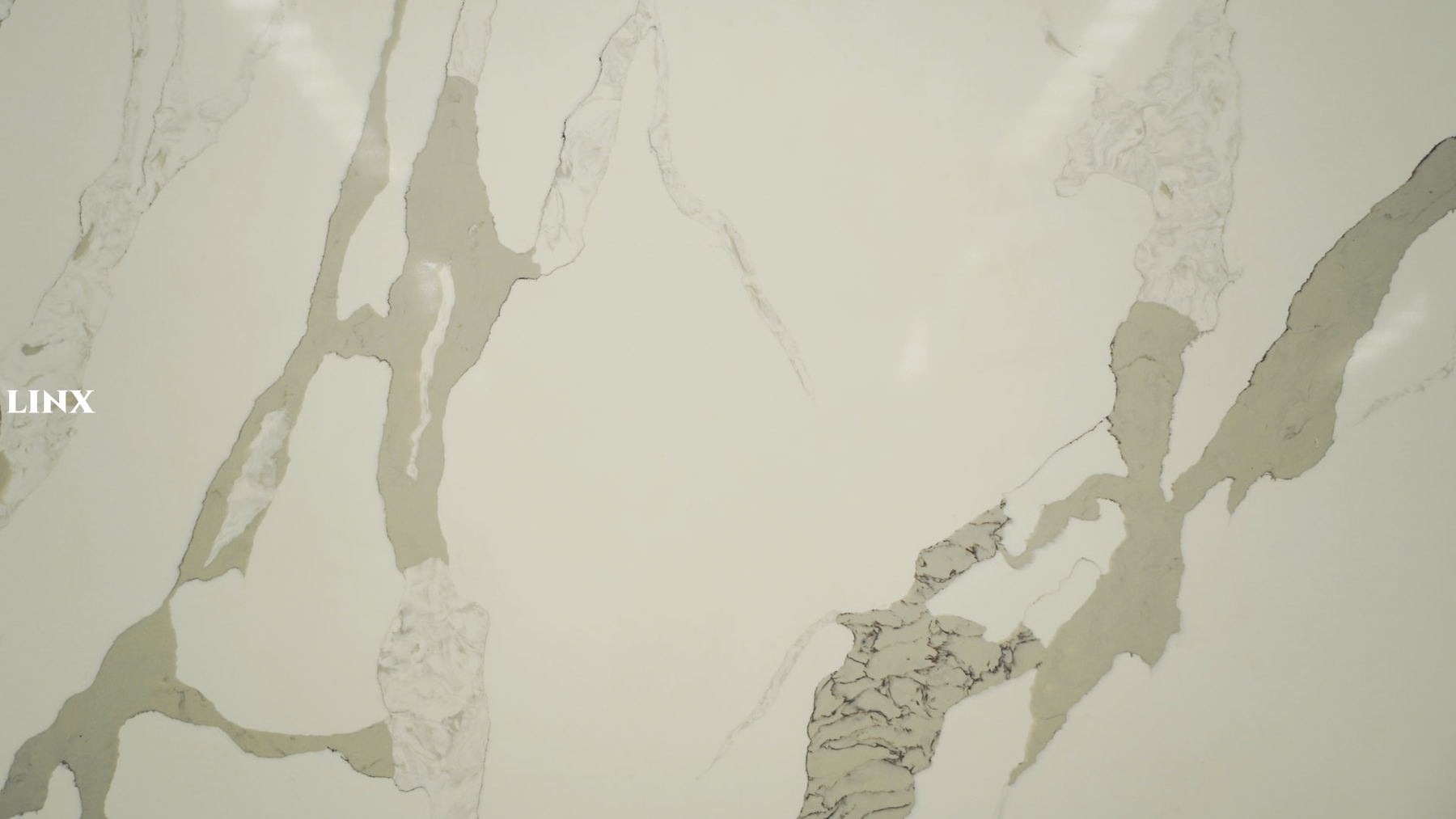 LX1262 CALACATTA LUXURY QUARTZ STONE DETAIL 1 LINX SURFACES