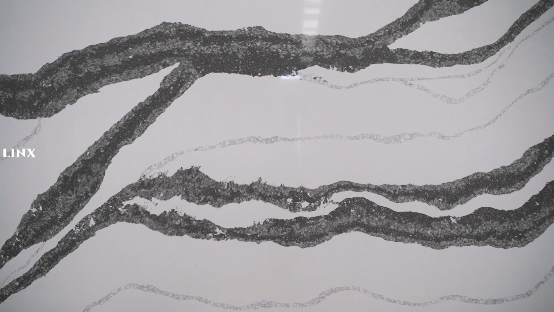 LX1699 CALACATTA WHITE QUARTZ STONE DETAIL 1 LINX SURFACES