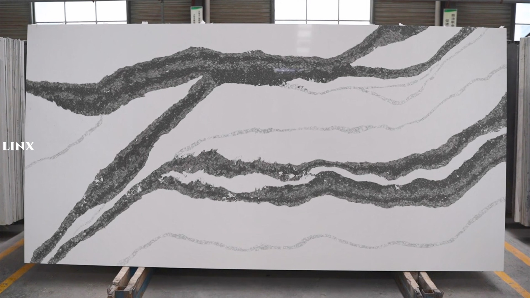 LX1699 CALACATTA WHITE QUARTZ STONE LINX SURFACES