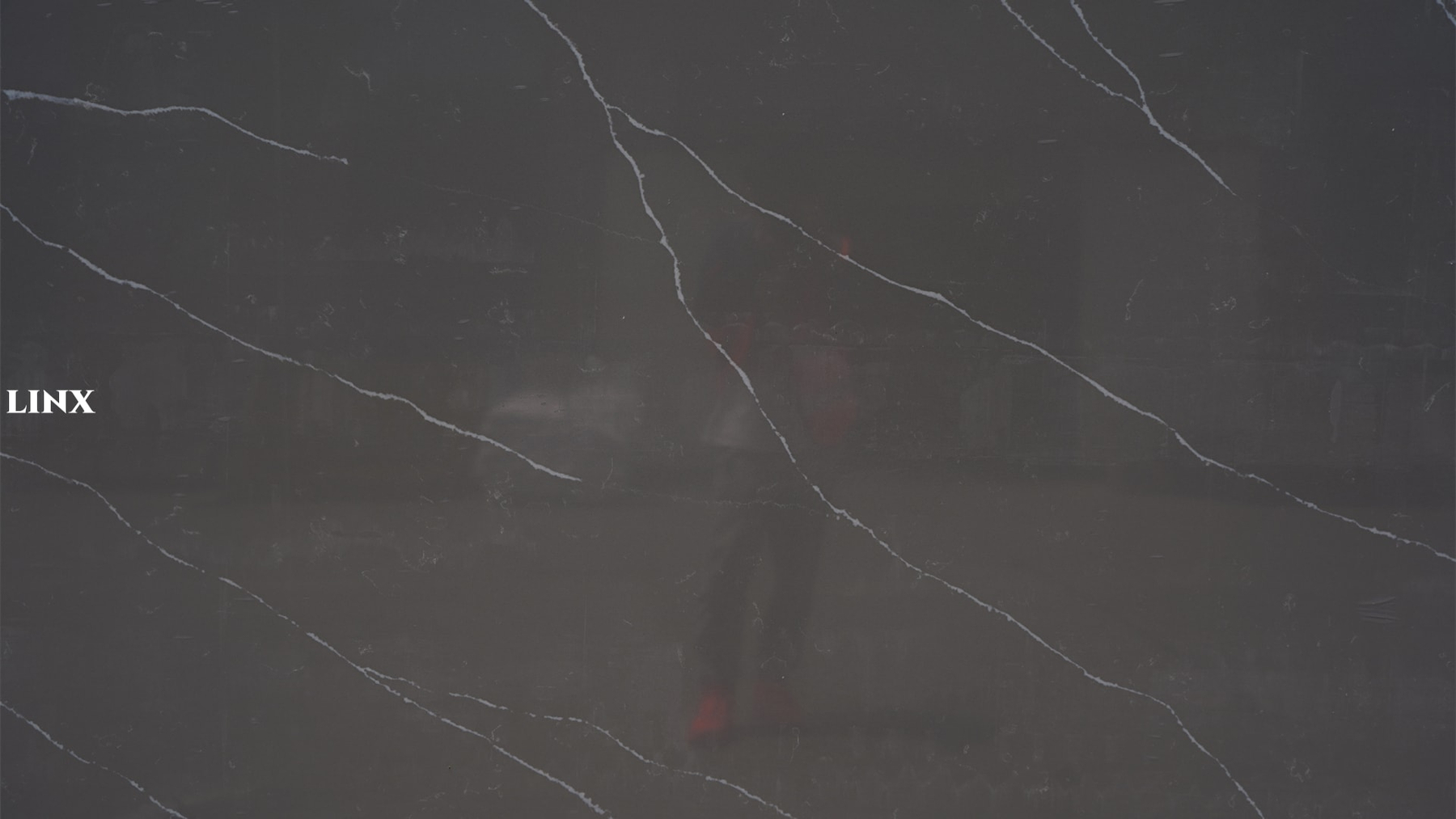 LX3111 CALACATTA GREY QUARTZ STONE CLOSE UP 2 LINX SURFACES