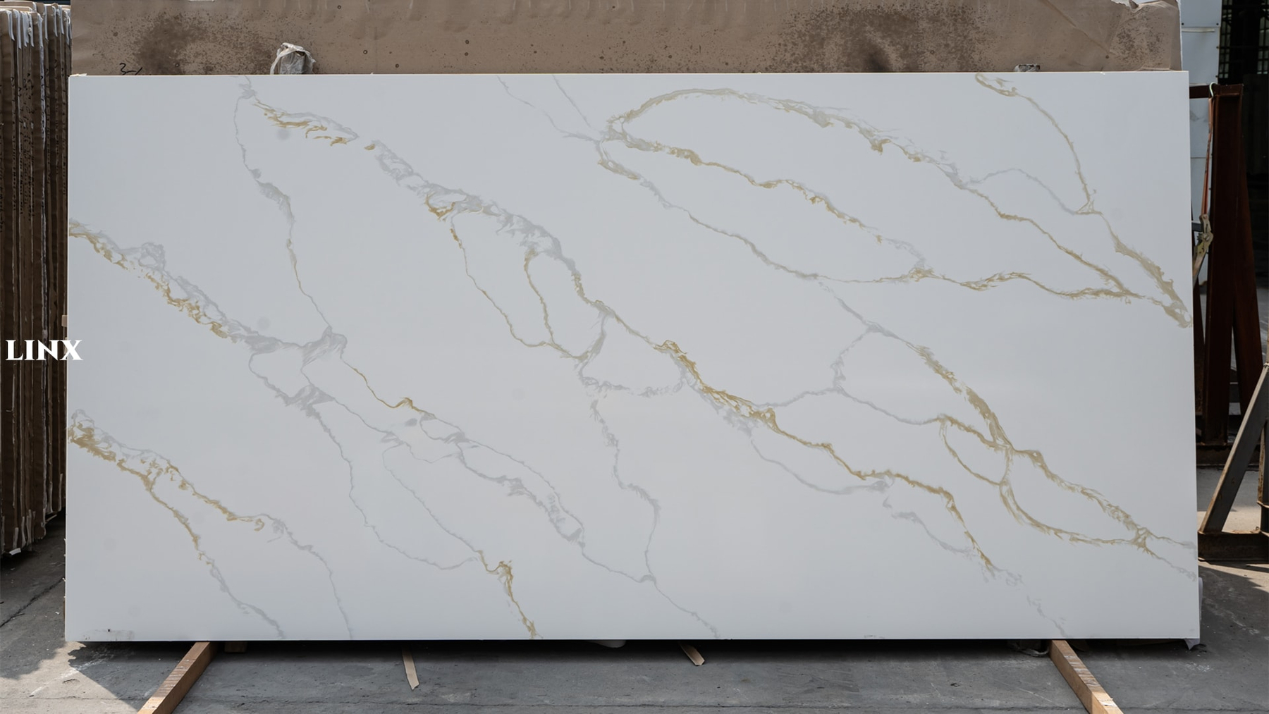 LX3114 CALACATTA GOLD QUARTZ STONE LINX SURFACES