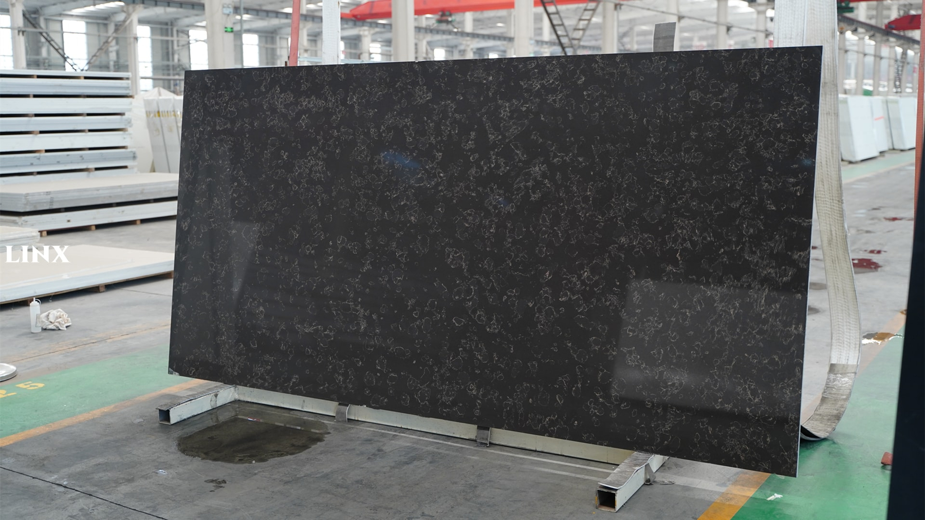 LX3205 CARRARA BLACK QUARTZ STONE 2 LINX SURFACES