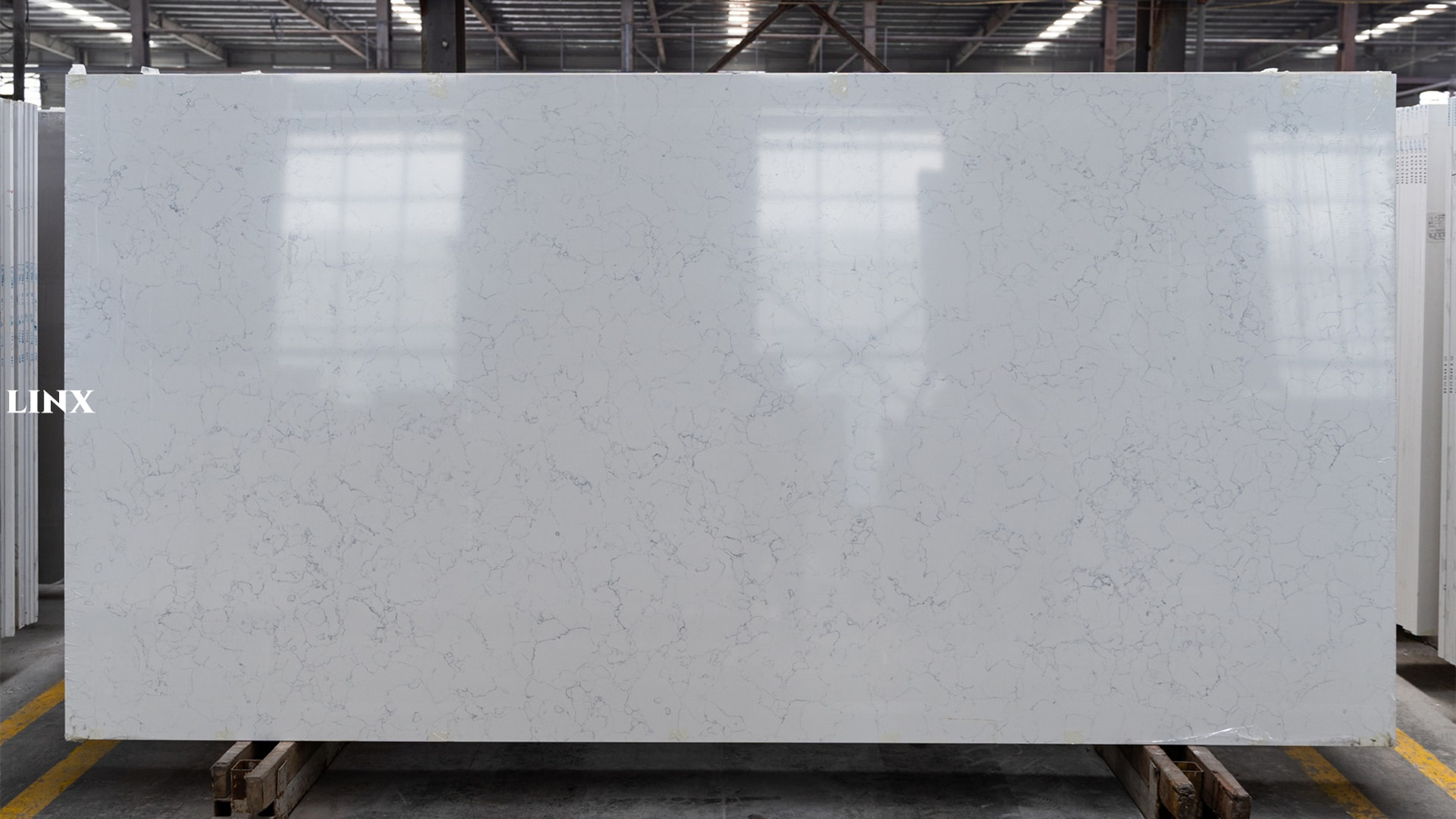 LX4013 CARRARA WHITE QUARTZ STONE LINX SURFACES
