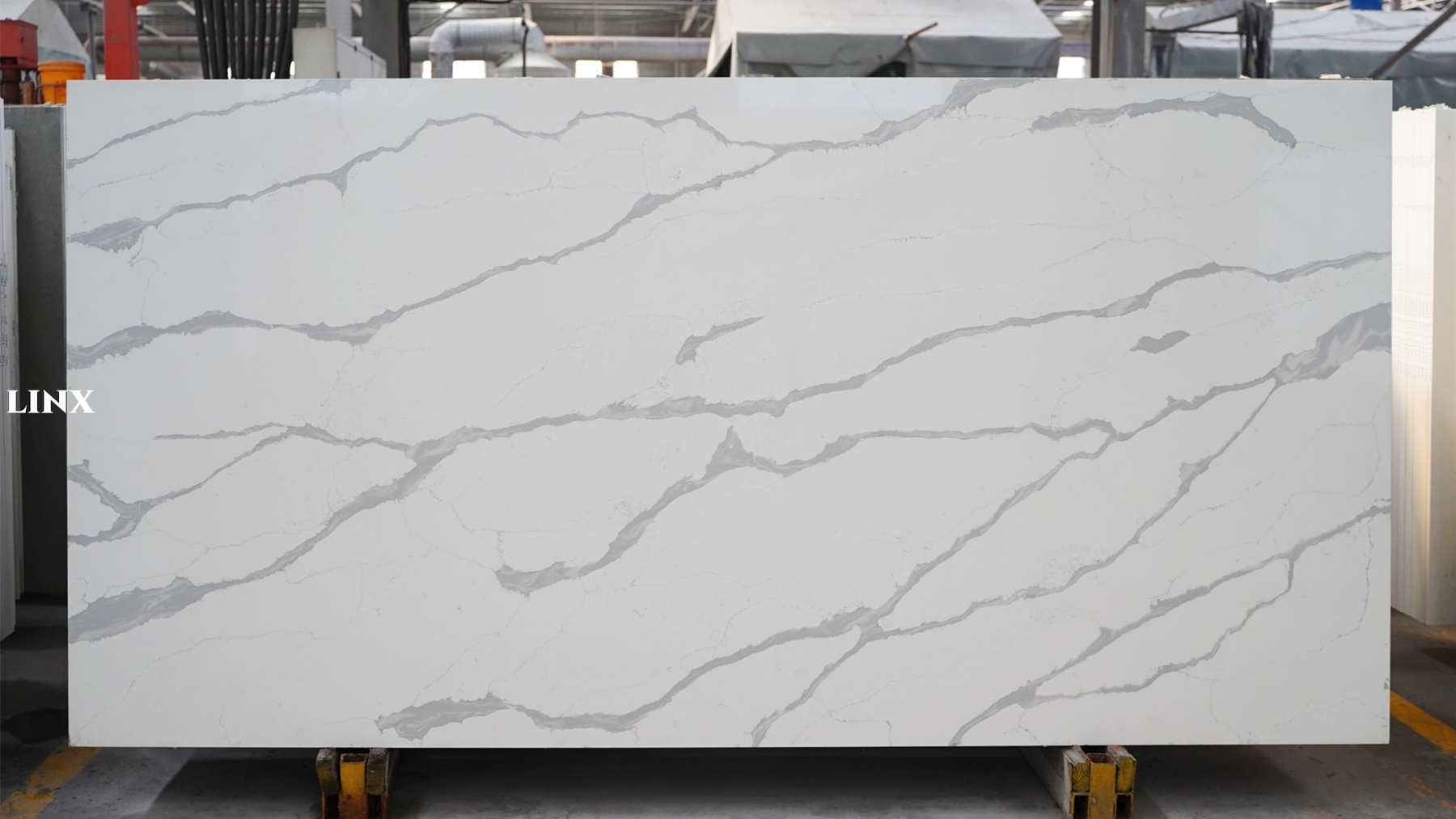 LX5002 CALACATTA WHITE QUARTZ STONE LINX SURFACES